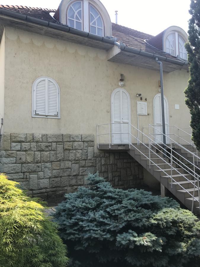 Aqua Line Apartmanhaz Hajduszoboszlo Exterior photo