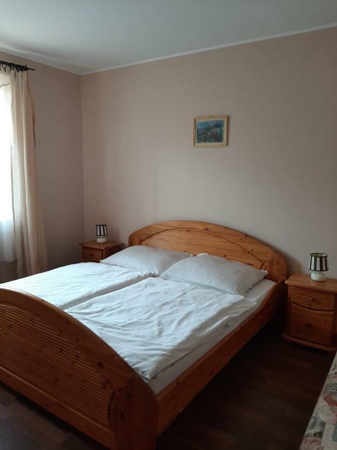 Aqua Line Apartmanhaz Hajduszoboszlo Exterior photo
